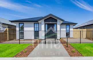 89 Pegasus Main Street, Pegasus