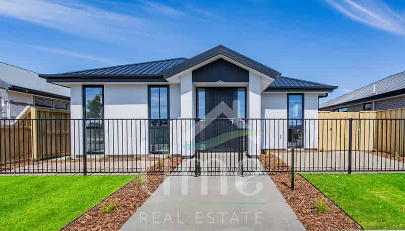 89 Pegasus Main Street, Pegasus