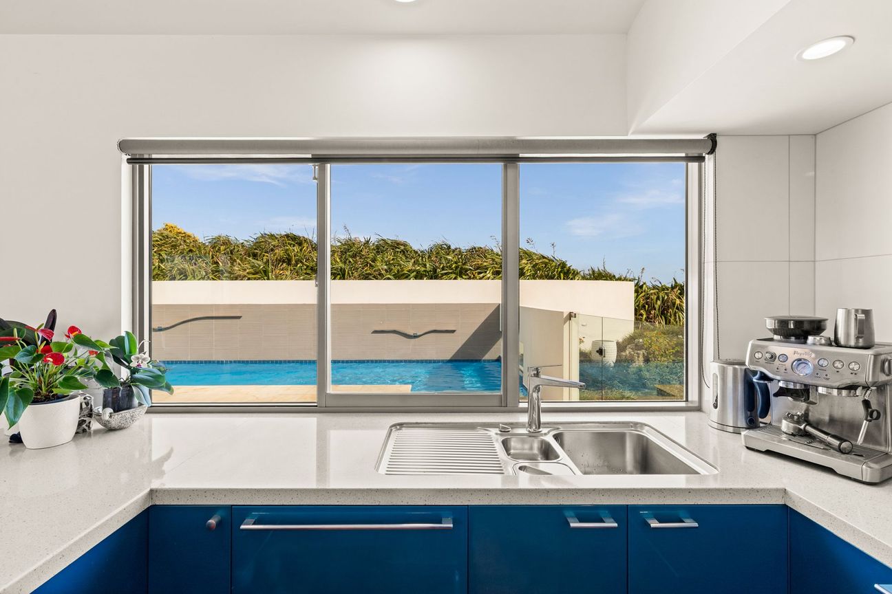 This Price Will Upset The Neighbours – pohled 5