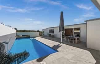 2538 State Highway 50, Roys Hill