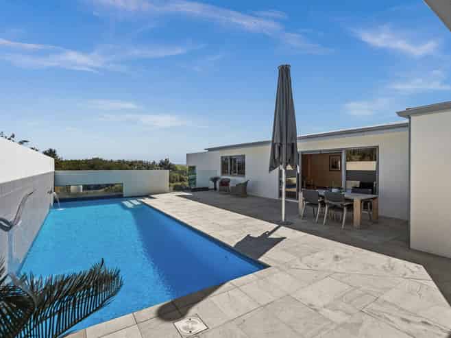 2538 State Highway 50, Roys Hill