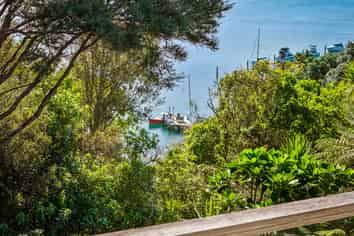  19 Kanuka Road, Sandspit