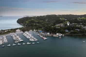  19 Kanuka Road, Sandspit