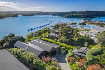  19 Kanuka Road, Sandspit
