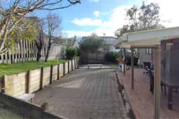 2 Louise Place, West Harbour