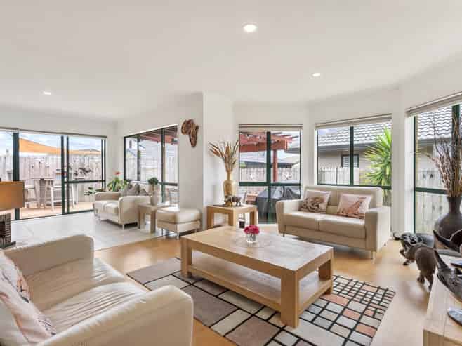 9 Mulroy Place, East Tamaki Heights