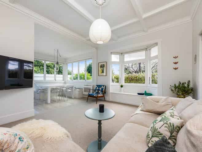 82 Valley Road, Mount Eden