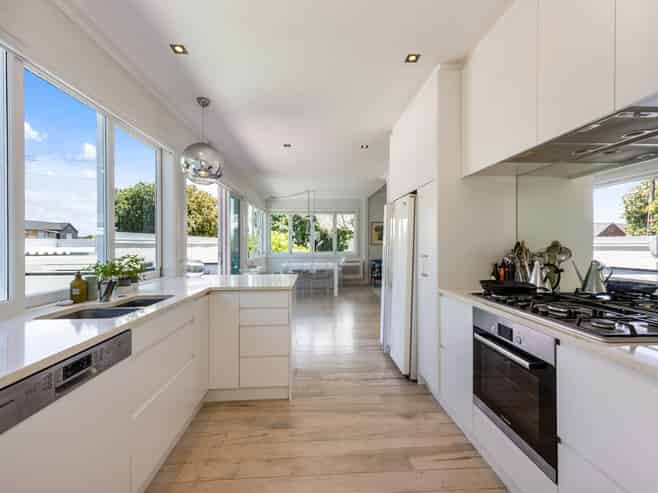 82 Valley Road, Mount Eden