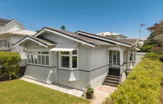 82 Valley Road, Mount Eden