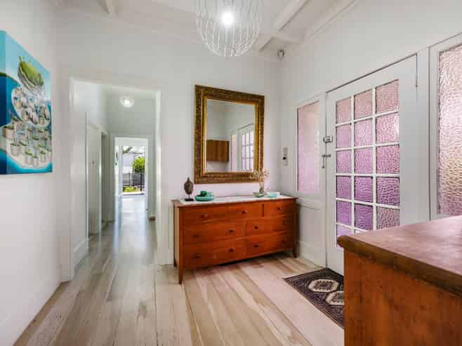 82 Valley Road, Mount Eden