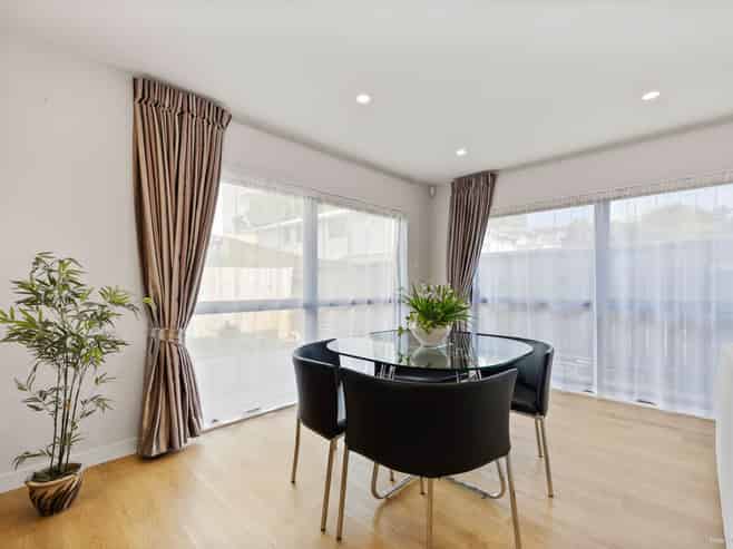 264A  New Windsor Road, New Windsor