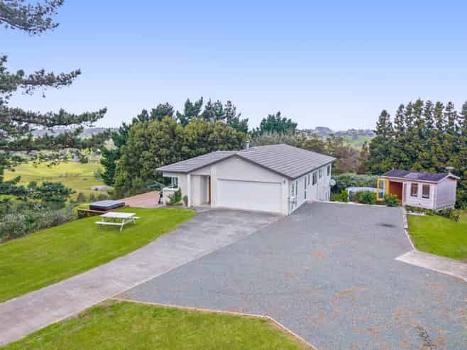 233 Whitehills Road, Waitoki
