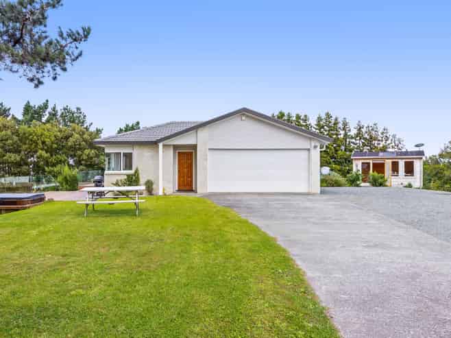 233 Whitehills Road, Waitoki
