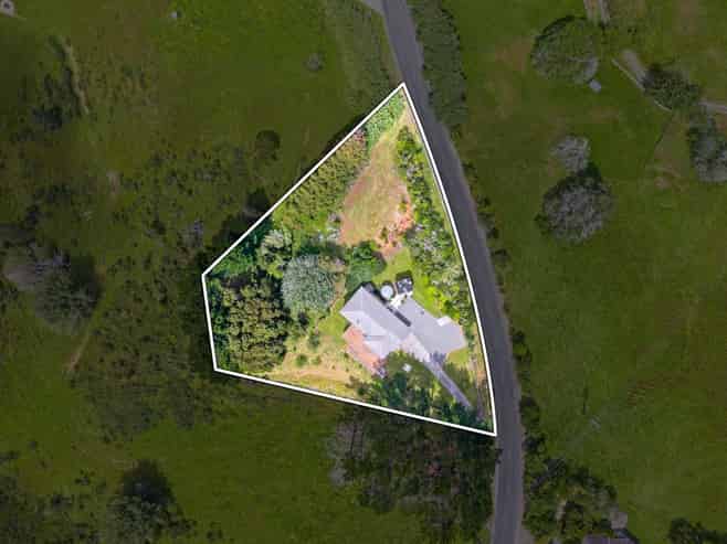 233 Whitehills Road, Waitoki