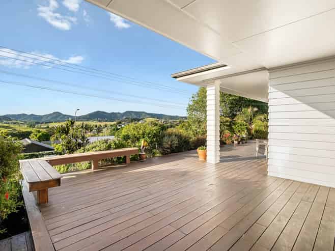 77 Falls Road, Warkworth