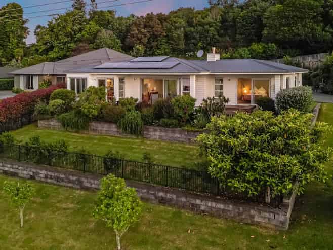 77 Falls Road, Warkworth