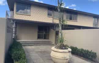 631A Redoubt Road, Flat Bush