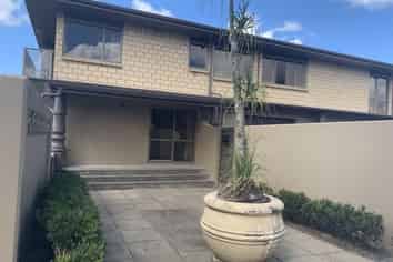 631A Redoubt Road, Flat Bush
