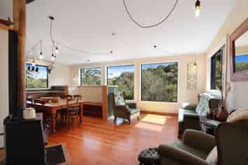 105 Laingholm Drive, Laingholm