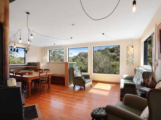 105 Laingholm Drive, Laingholm