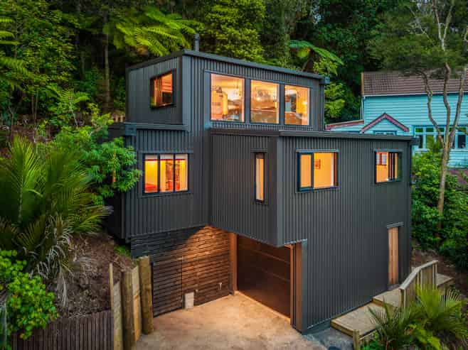 105 Laingholm Drive, Laingholm