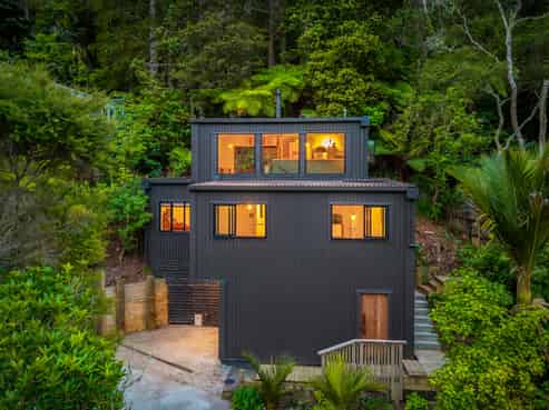 105 Laingholm Drive, Laingholm