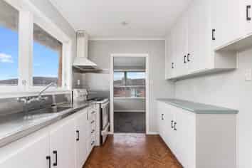 26 Warren Avenue, Three Kings