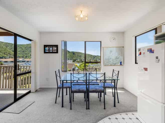 291D and 2 Waikawa Road, Waikawa