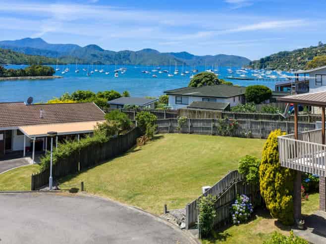 291D and 2 Waikawa Road, Waikawa