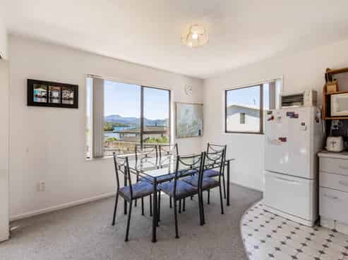 291D and 2 Waikawa Road, Waikawa