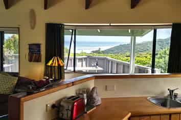 117 Seaview Road, Piha