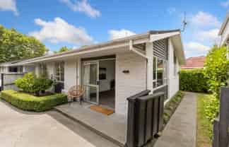 2/1 Delaware Crescent, Russley