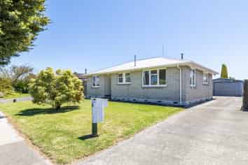 11 Cranby Crescent, Onekawa