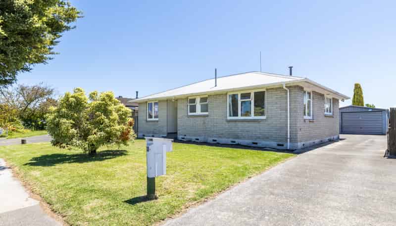 11 Cranby Crescent, Onekawa