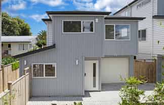 27E Greenhill Crescent, Pakuranga Heights