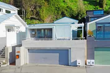 165 Marine Parade, Seatoun