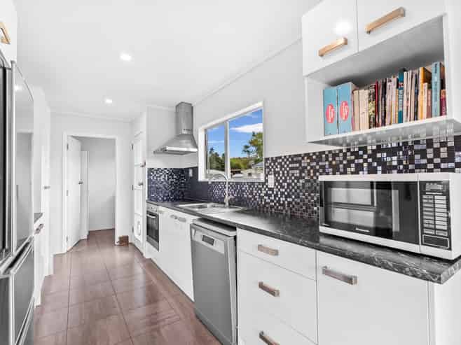 1 Belton Place, Hikurangi