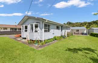 1 Belton Place, Hikurangi