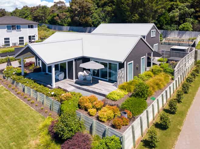 5 Azalea Lane, Waipahihi