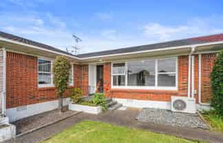 2/19 Dinglebank Road, Mount Wellington