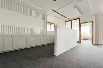 Professional Highland Park Office | 130 m2