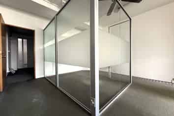 Highland Park Office with Amenities | 110 m2