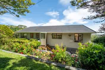 8 Makatote Grove, Churton Park