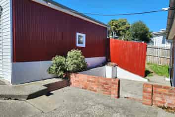 56 Dunkirk Street, Marchwiel