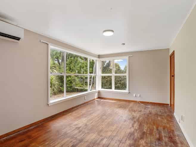 7 Hooker Avenue, Bryndwr