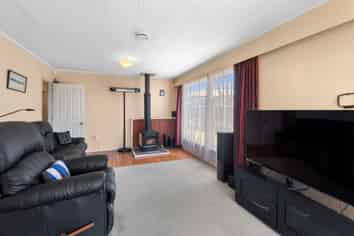 15 Winston Street, Tikipunga