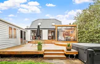 30a Holiday Road, Stanmore Bay