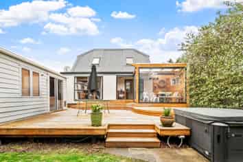 30a Holiday Road, Stanmore Bay