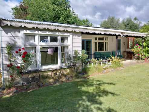 7 Clyde Street, Lumsden Surrounds