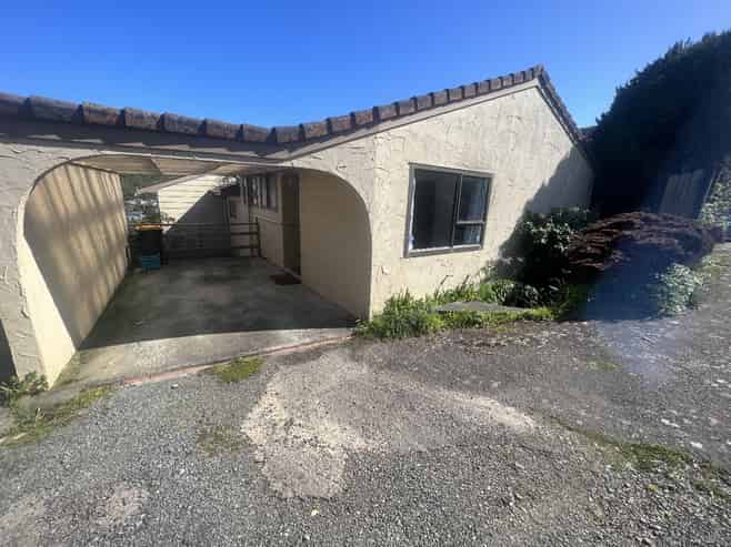 28a Gaya Grove, Ngaio